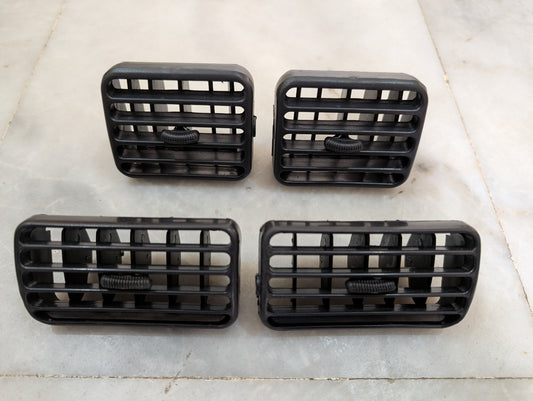 Suzuki Baleno AC grills