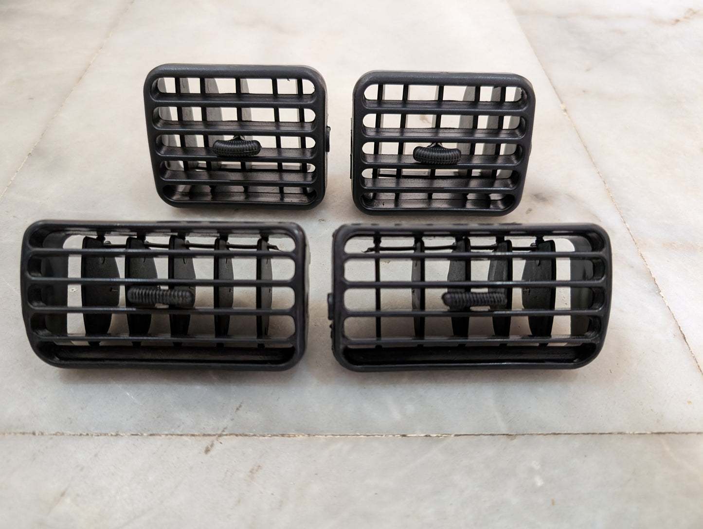 Suzuki Baleno AC grills