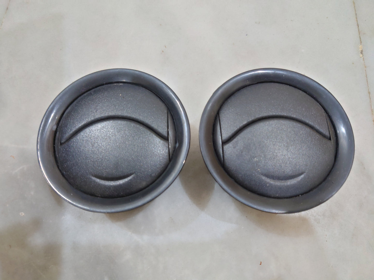 Suzuki Alto 660cc side AC grill