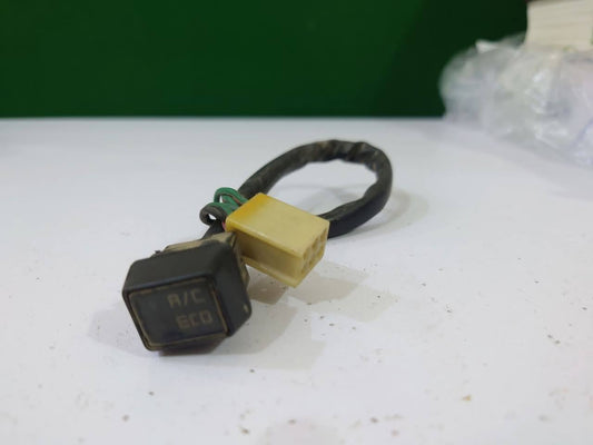 Suzuki Baleno AC button