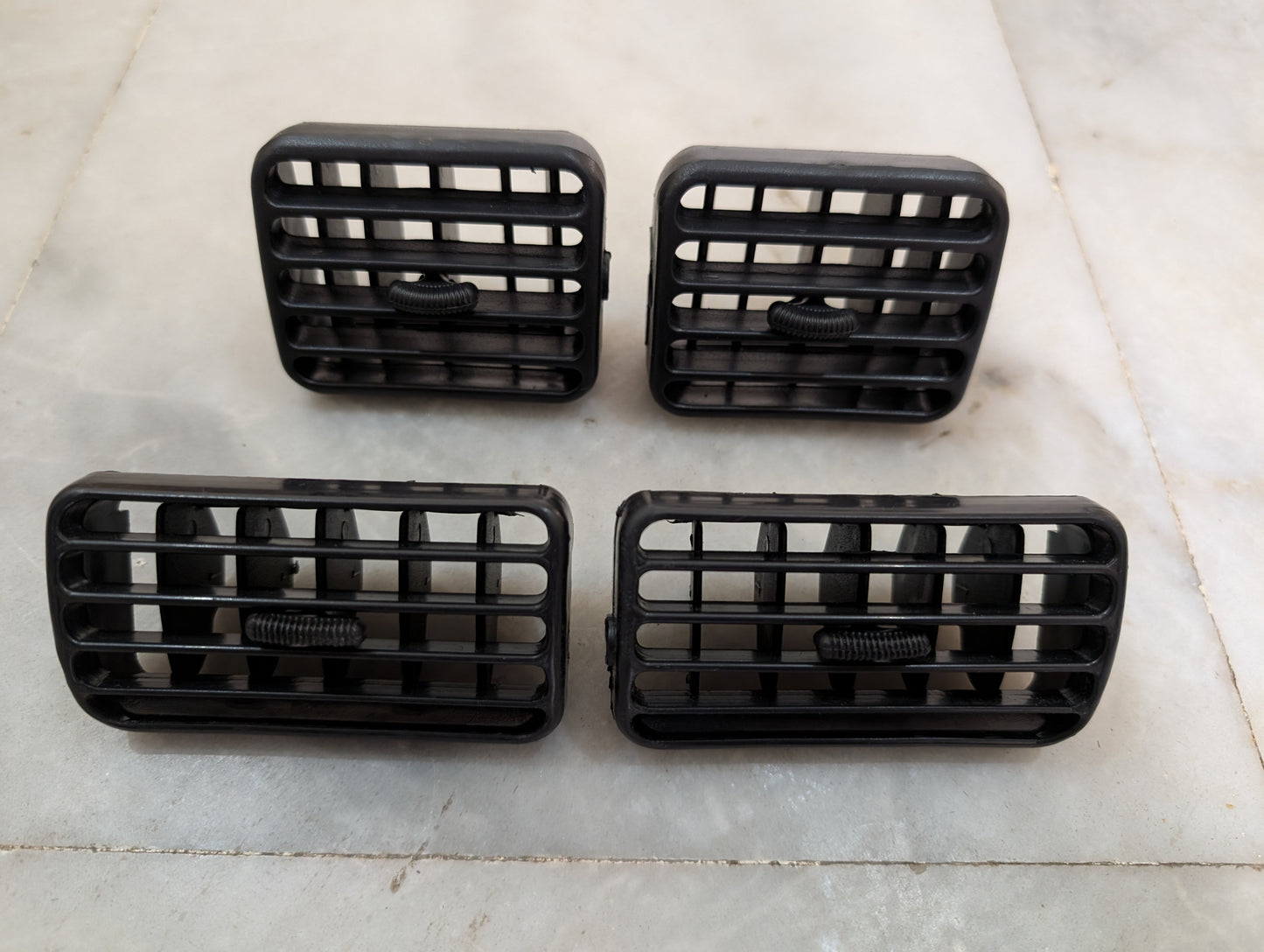 Suzuki Baleno AC grills