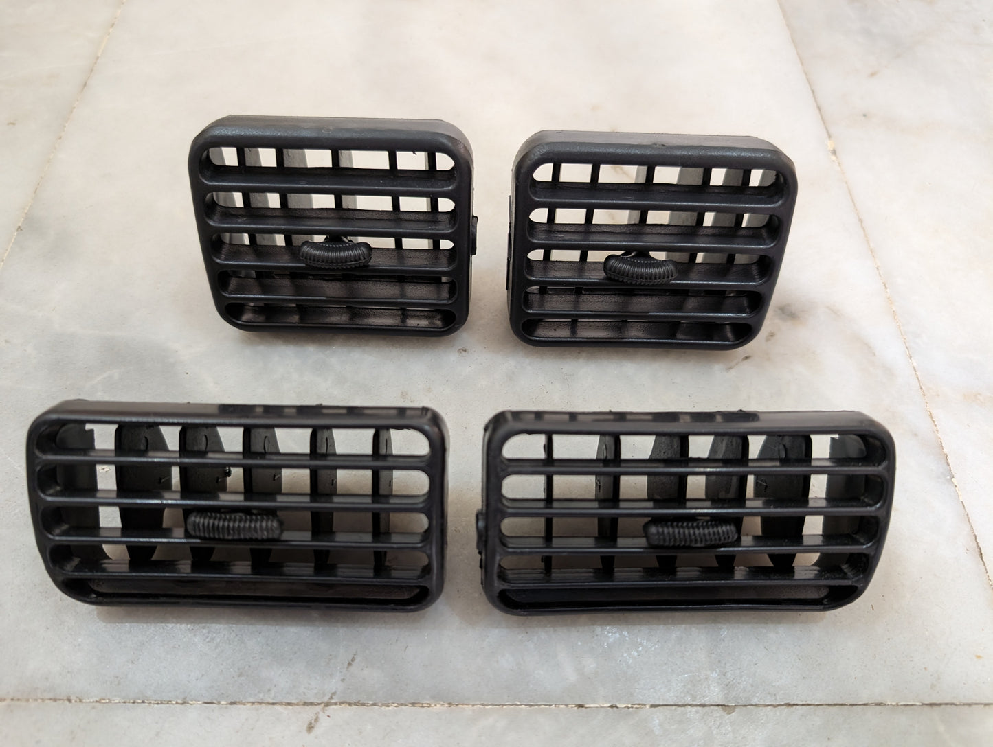 Suzuki Baleno AC grills
