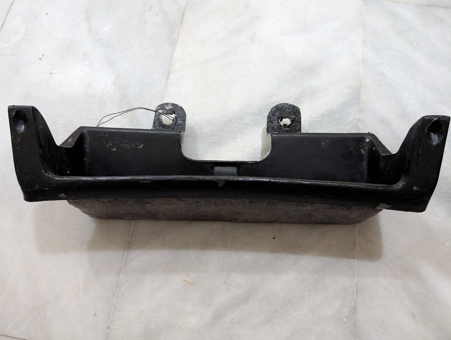 Suzuki Khyber dashboard tray