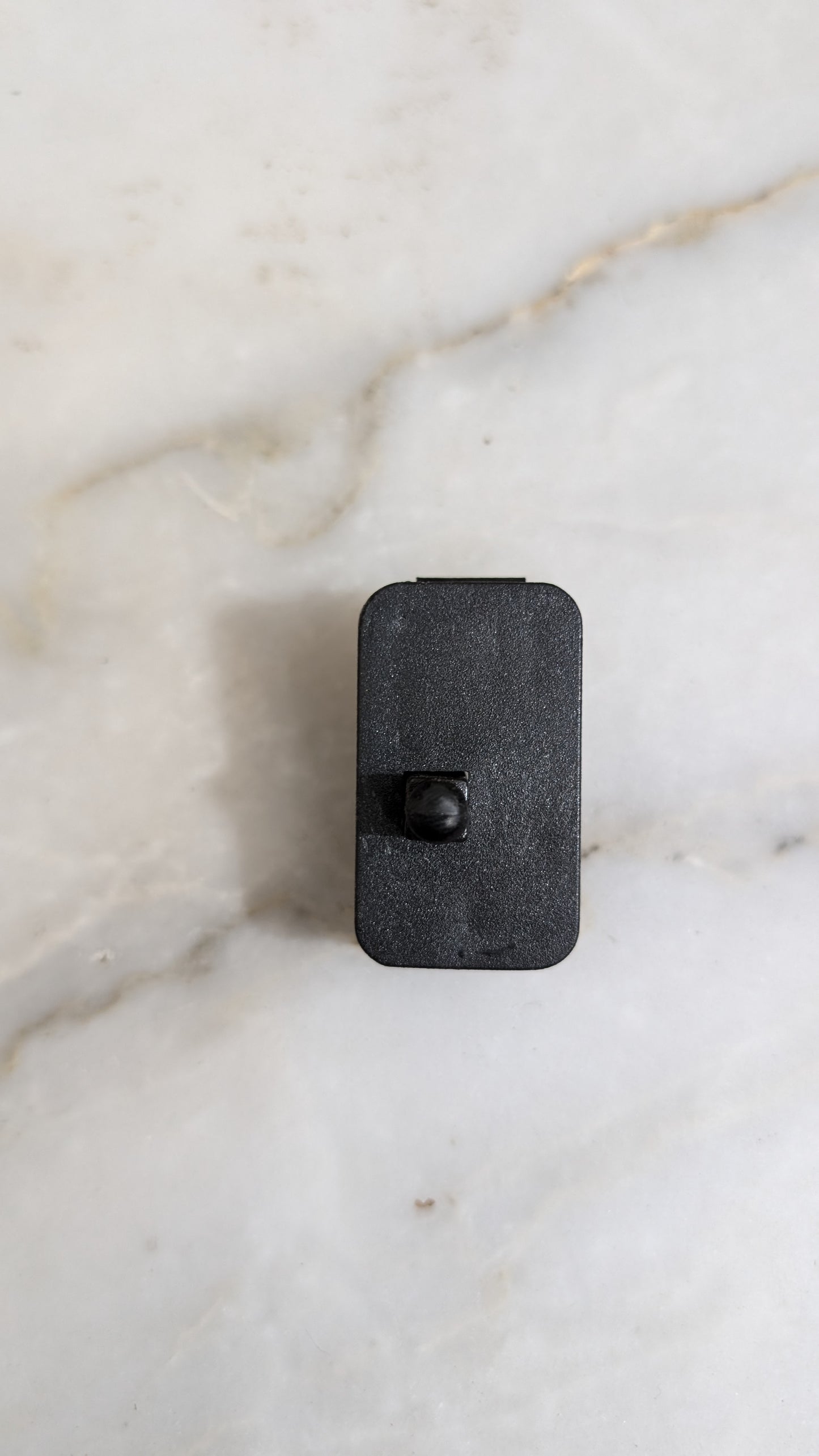 Suzuki Alto 660cc fuel lid opener