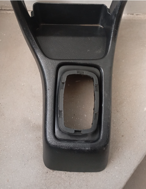 Suzuki Cultus Gear lever fitting foundation