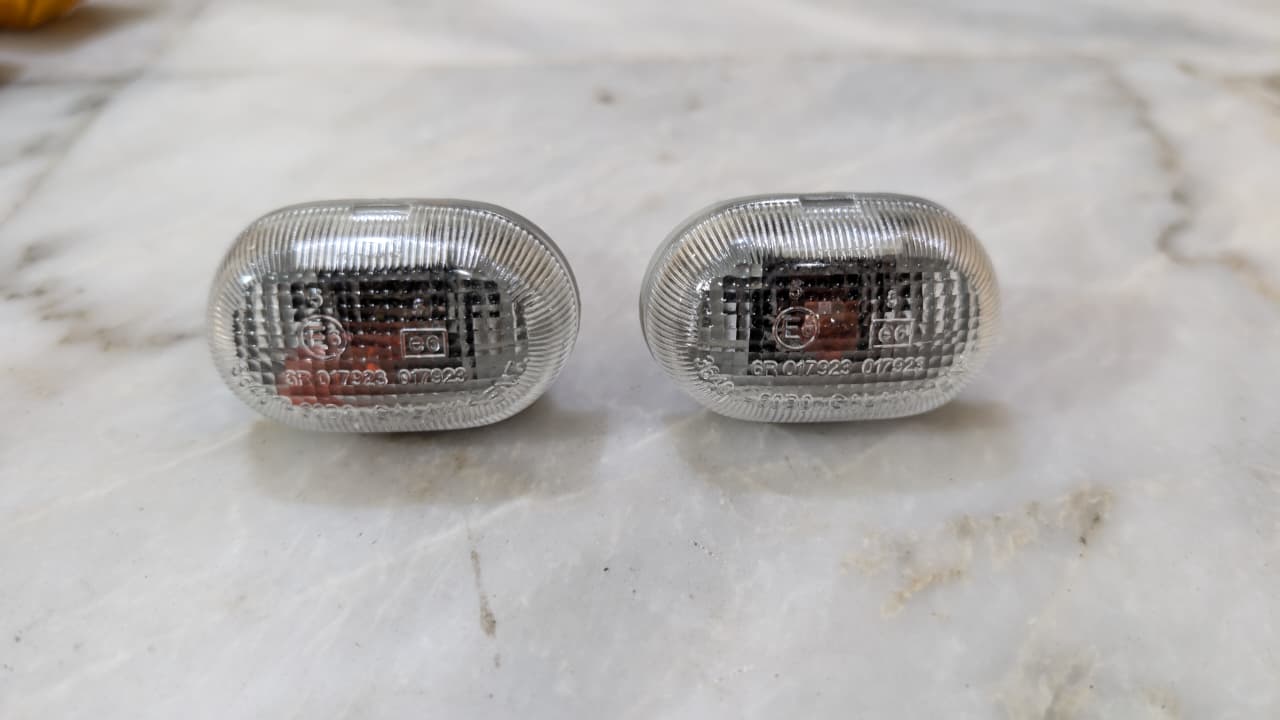 Suzuki Cultus Fender lights