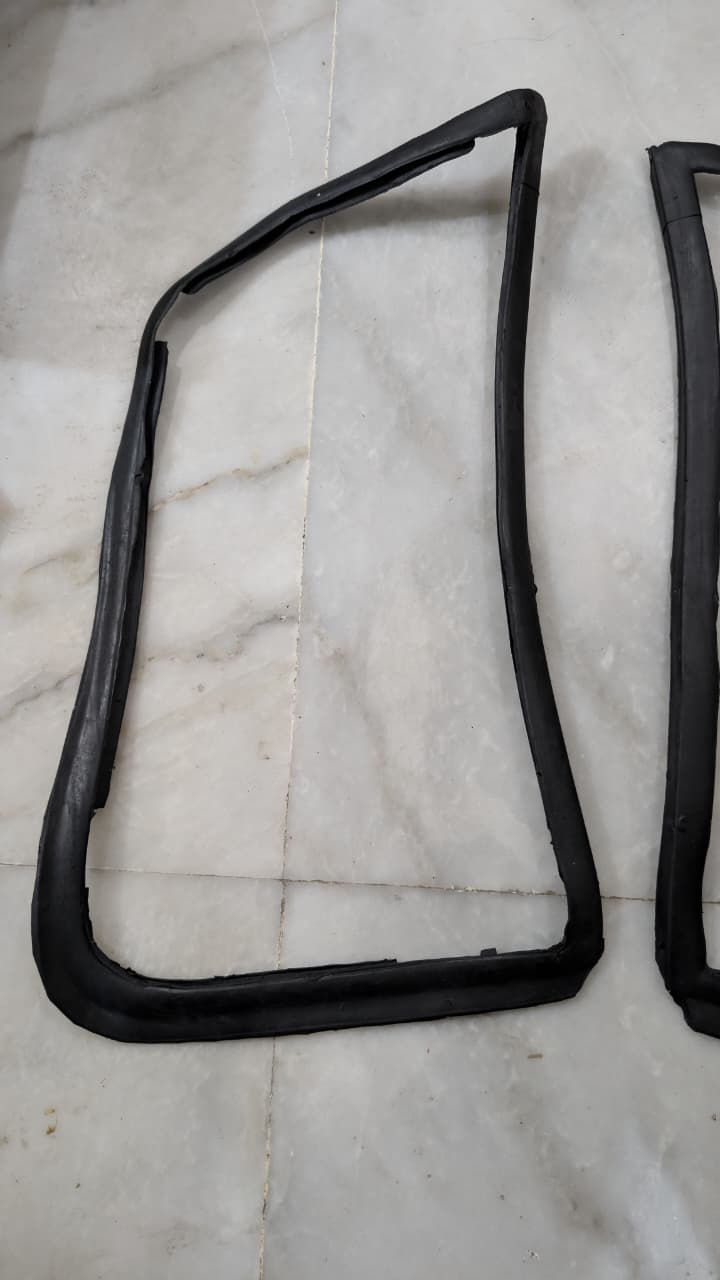 Suzuki Khyber quarter glass rubber