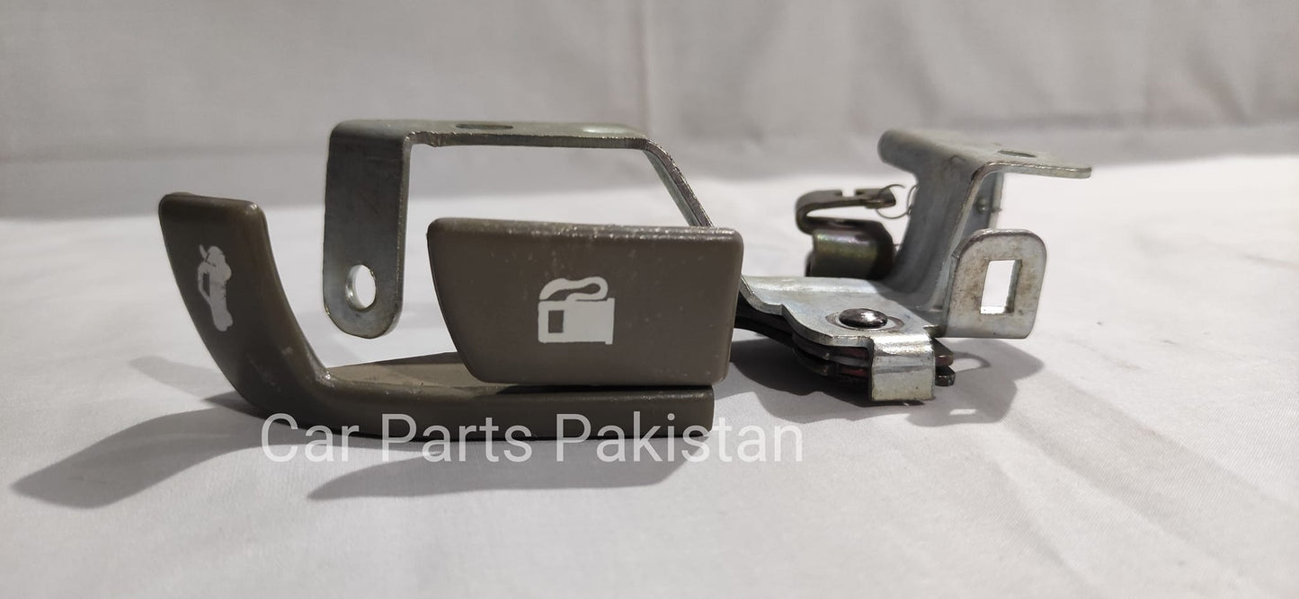 Suzuki Liana trunk opener