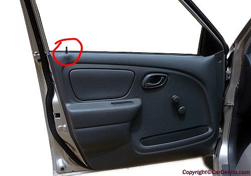 Suzuki Alto VXR 1000cc door lock knob