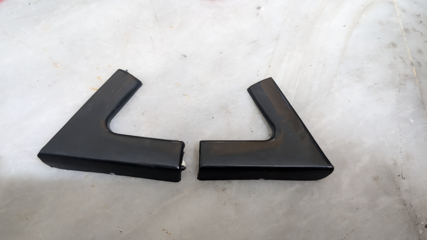 Suzuki Khyber quarter glass corners